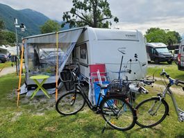 Cherche terrain à l`année pour ma Caravane Fendt